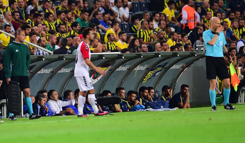 Taraftardan Cok Ilginc Tepkiler Son Dakika Fenerbahce Haberleri Fotomac