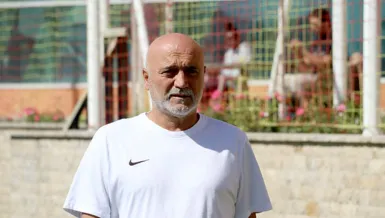 Paşa’da Hikmet Karaman sesleri