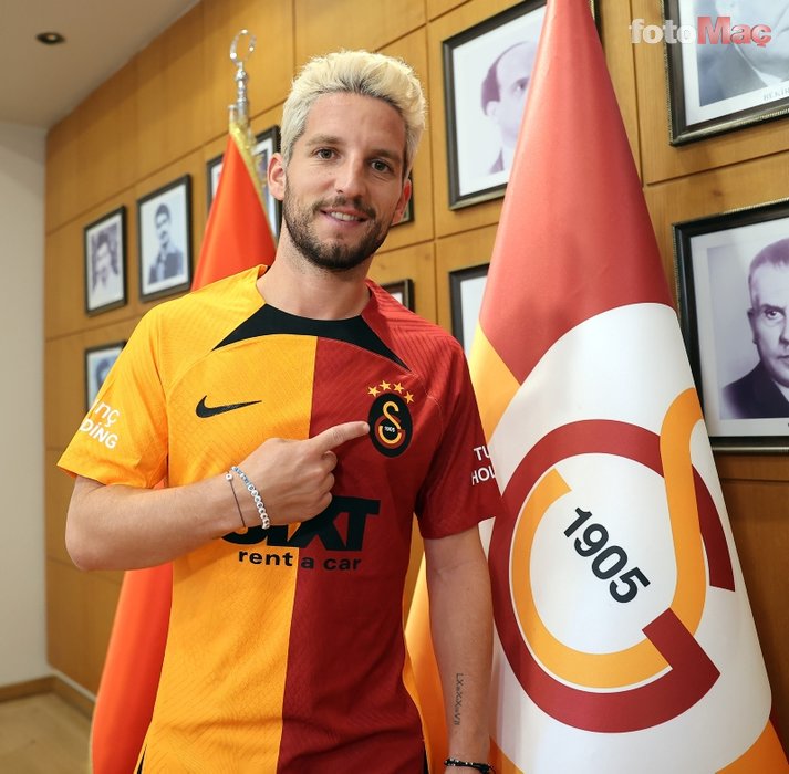 Galatasaray'a transfer olan Dries Mertens'in menajeri açıklamalarda bulundu! Napoli'de kalmak istedi