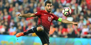 Arda Turan 3 hafta yok