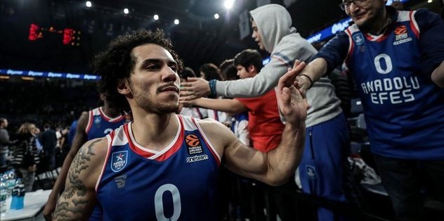 Anadolu Efes superstar Larkin named MVP for 2nd time