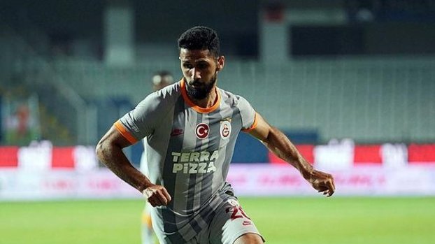 Galatasaray'da Emre Akbaba'dan o iddialara sert tepki! #
