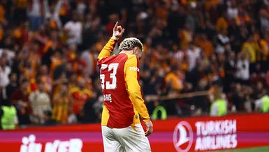 Sağ bekte bambaşka
