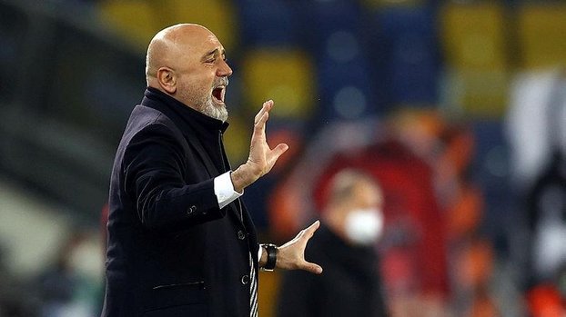 Ankaragücü Teknik Direktörü Hikmet Karaman'dan şampiyonluk yorumu! #