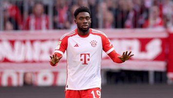 Alphonso’ya flaş eleştiri