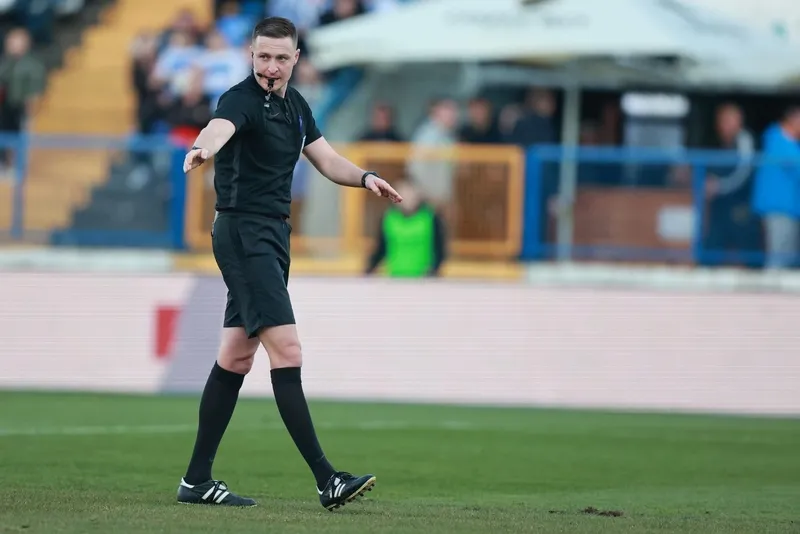 besiktas-midtjylland-eslesmesinin-hakemleri-aciklandi-1784363791046.jpeg