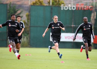 Beşiktaş’tan çifte pençe! 1 ve 10 numara geliyor