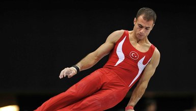 Milli cimnastikçi Ümit Şamiloğlu altın madalyanın mutluluğunu yaşıyor