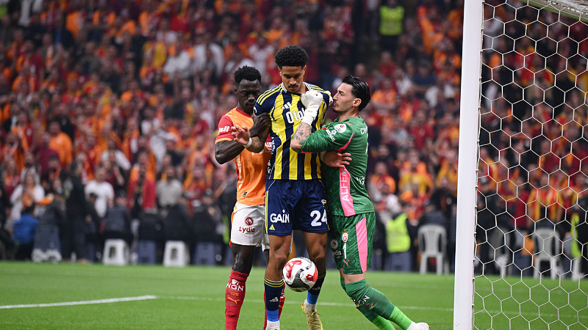 Archie Brown cezalı duruma düştü!