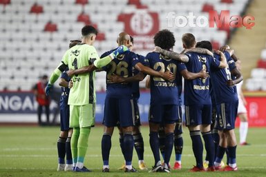 Erol Bulut kararını verdi! Jose Sosa’nın yerine... | Fenerbahçe - Konyaspor maçı muhtemel 11’leri | Son dakika haberleri