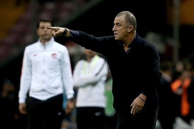 Galatasaray Teknik Direktörü Fatih Terim’e Porto maçı öncesi kötü haber!