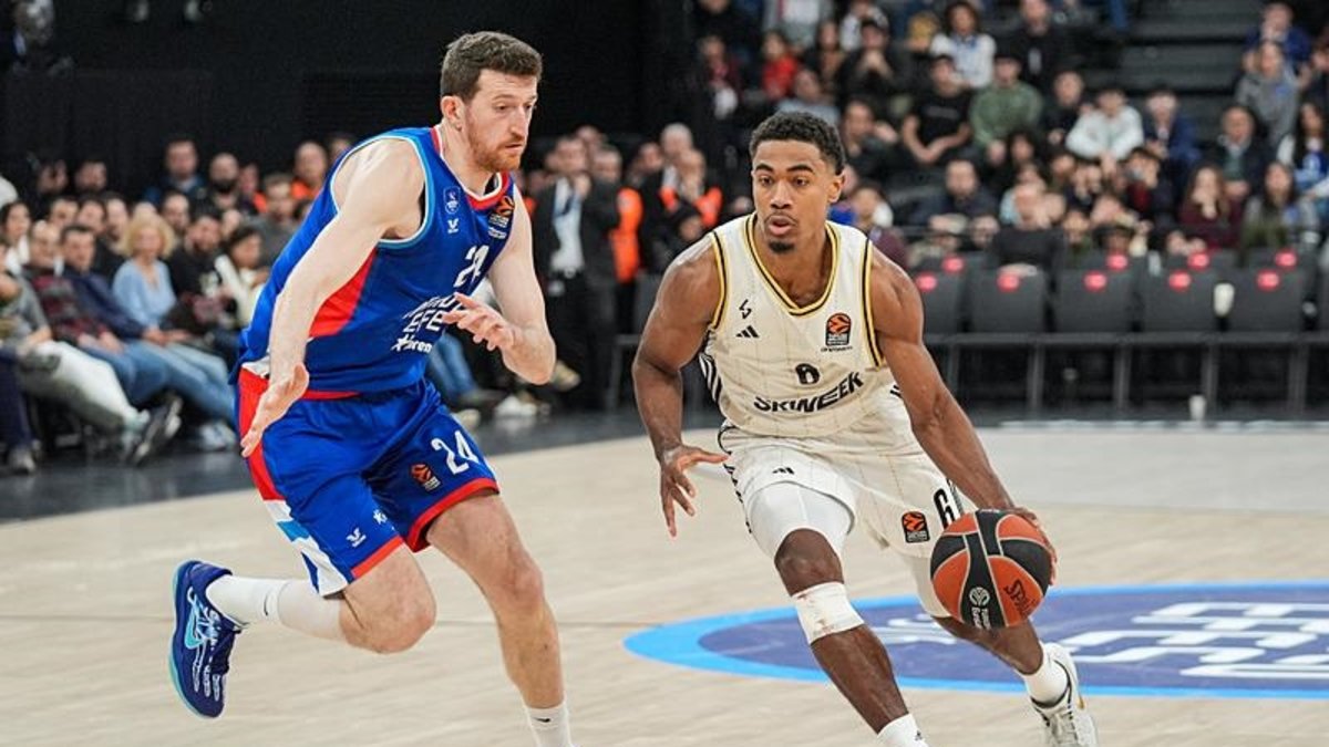 Anadolu Efes fırsatı tepti