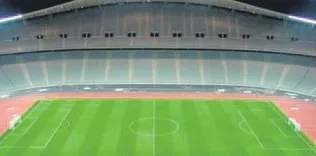 Tribünler dolmadı