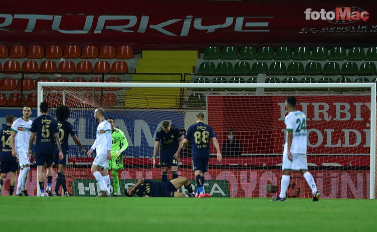 Son dakika spor haberi: Usta yazardan dikkat çeken Fenerbahçe değerlendirmesi! "Hatalı değişikliği görünce..."
