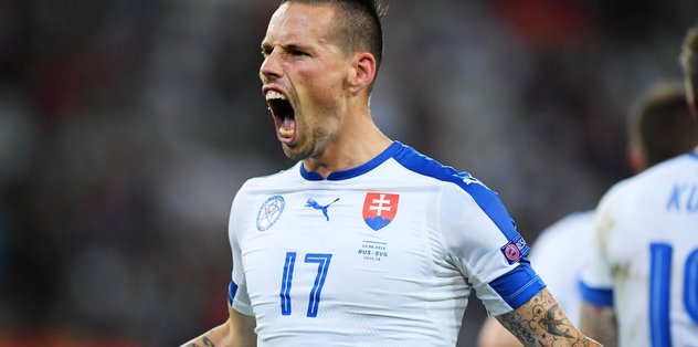 Besiktas A Dunyaca Unlu Futbolcu Marek Hamsik Son Dakika Besiktas Transfer Haberleri Son Dakika Besiktas Haberleri Fotomac