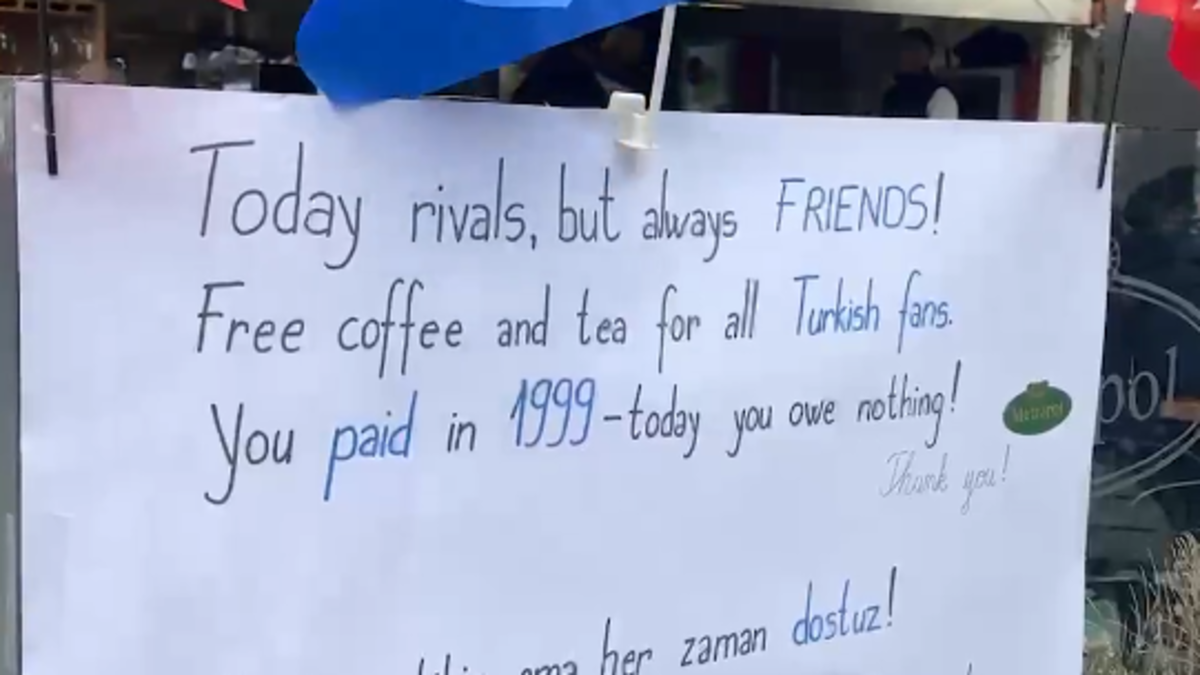 Kosovalı işletmeciden Türk taraftarlar için anlamlı davranış!