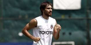 "Beşiktaş'la sözleşme yenilemeye hazırız"
