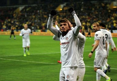 Beşiktaş taraftarından Galatasaray derbisi bilet fiyatlarına tepki