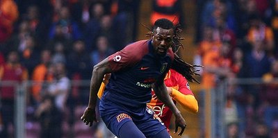 Emmanuel Adebayor "Toplumun bana ihtiyaç duyduğu örnek birey olmak istiyorum"