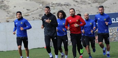 Yeni Malatyaspor, Trabzonspor'a bileniyor