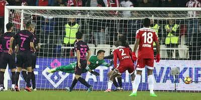 Orta saha çöktü