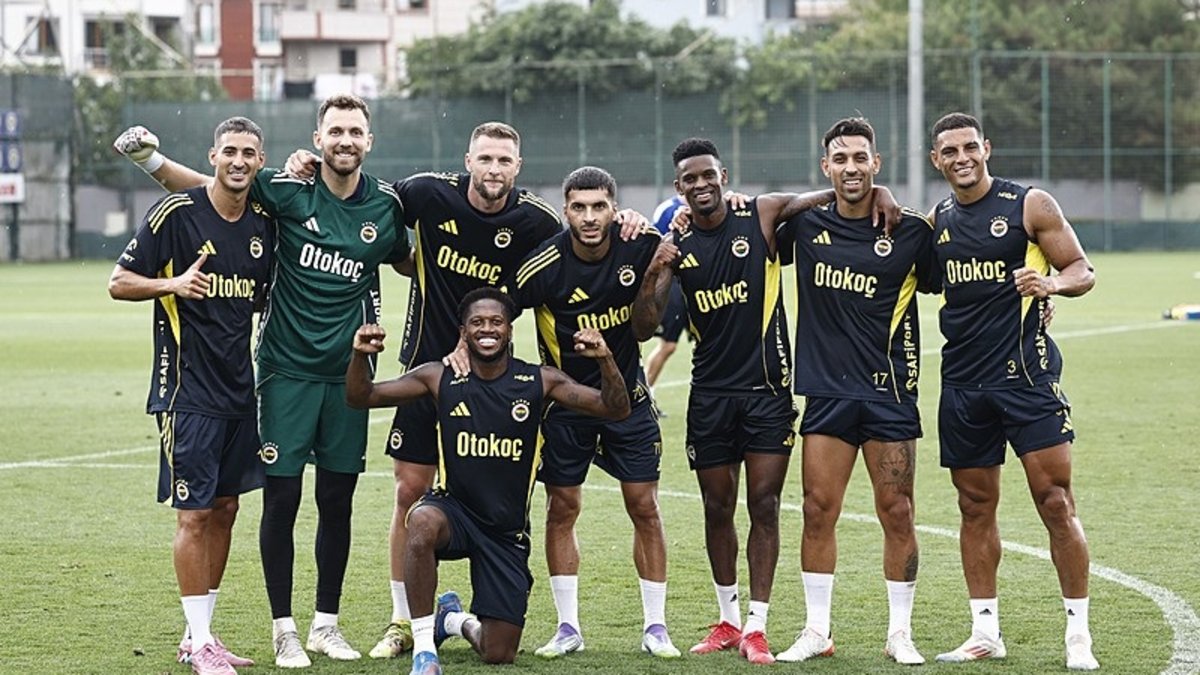 TRANSFER HABERLERİ | Fenerbahçeli yıldıza yakın takip! Feyenoord maçında izleyecekler TRANSFER HABERLERİ | Fenerbahçeli yıldıza yakın takip! Feyenoord maçında izleyecekler