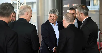 ’Futbolun Süperleri’ ödüllerini aldı!