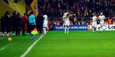 Kayserispor - Galatasaray maçında ofsayt tartışması