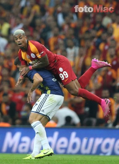 Galatasaray - Fenerbahçe maçında Altay inanılmaz kurtarışlar yaptı sosyal medya yıkıldı!