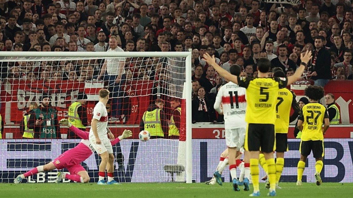 Dortmund uzatmalarda bulduğu gollerle Stuttgart'ı mağlup etti