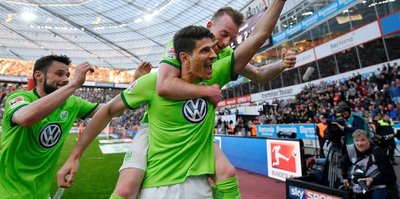 Mario Gomez, Wolfsburg'da kaldı