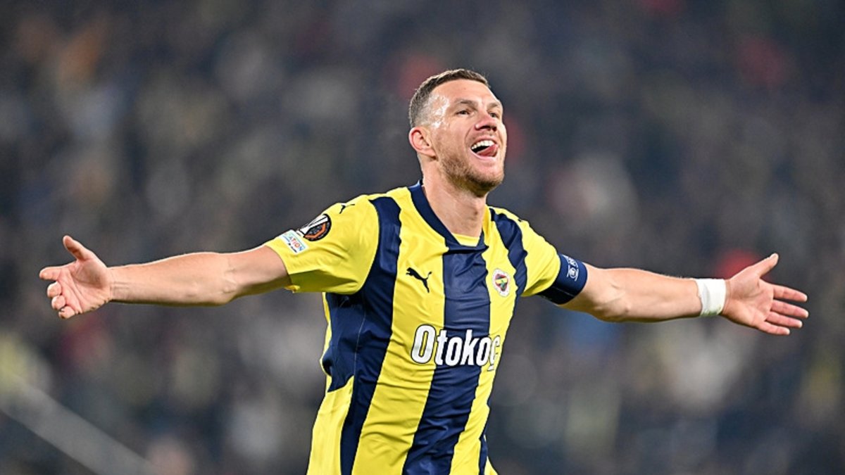 Fenerbahçe'de Edin Dzeko şoku! Kaçıracağı maçlar açıklandı Fenerbahçe'de Edin Dzeko şoku! Kaçıracağı maçlar açıklandı