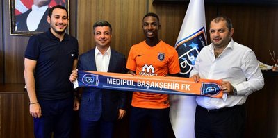 Eljero Elia Başakşehir’de!