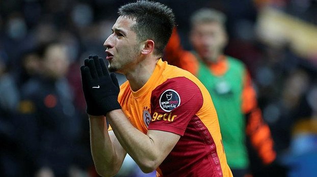 Milli takımda açılışı yaptı
