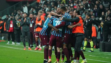 Trabzonspor'dan ezeli rakiplerine tarihi fark!