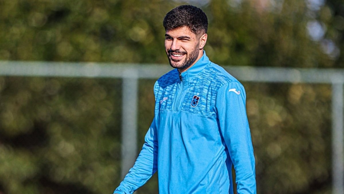 TRANSFER HABERİ - Galatasaray istedi Fenerbahçe alıyor! Eren Elmalı takasla gelecek TRANSFER HABERİ - Galatasaray istedi Fenerbahçe alıyor! Eren Elmalı takasla gelecek