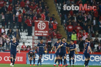 Antalyaspor - Başakşehir maçından kareler