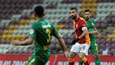 Galatasaray Darıca Gençlerbirliği maçı sonrası Arda Turan'dan takipçisine cevap