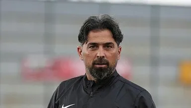 “İlhan Hoca’mızı seviyoruz”