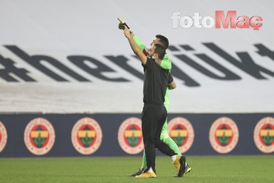 Arda Turan Fenerbahçe-Galatasaray maçı sonrası gözyaşlarına hakim olamadı! İşte o anlar...