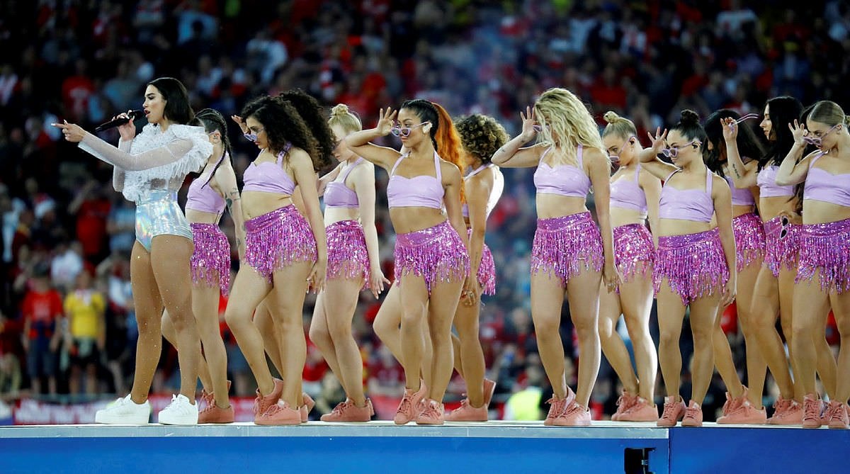 Dua Lipa, Kiev'i yaktı!