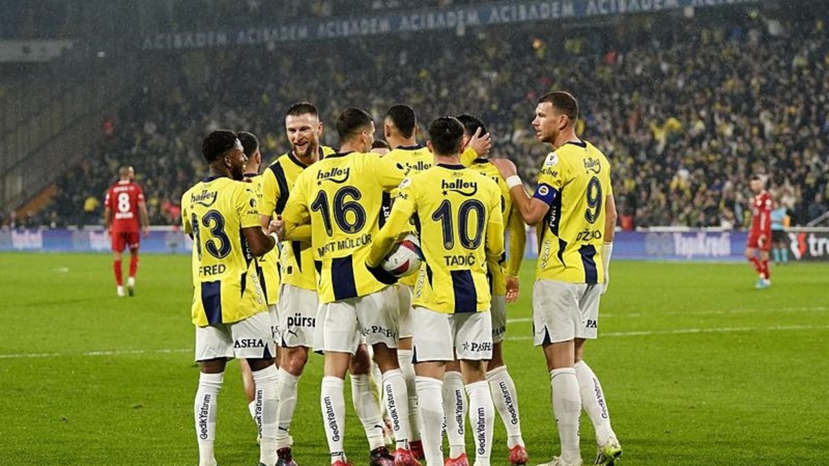 Fenerbahçe Kadıköy'de avantajı kapmak istiyor! İşte Mourinho'nun Rangers maçı 11'i