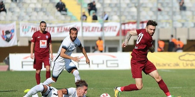 Taraftarla tartıştılar