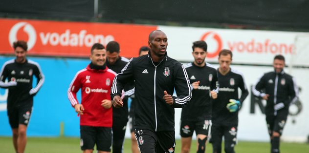 Beşiktaş hazırlıklara başladı! Victor Ruiz...