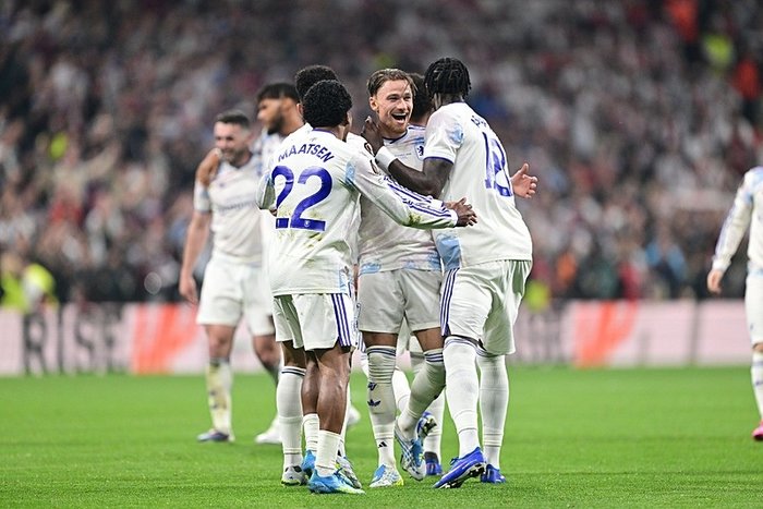 avrupa-ligi-sampiyonu-kim-oldu-uefa-avrupa-ligi-kupasini-hangi-takim-aldi-1779311241725.jpeg Avrupa Ligi kupasını kim kazandı?
