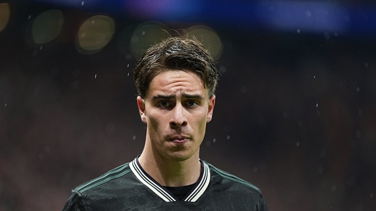 Kenan Yıldız'ın telefonunda dikkat çeken görüntü! Sosyal medya bunu konuşuyor