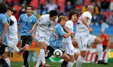 Uruguay - Güney Kore 2. tur maçı