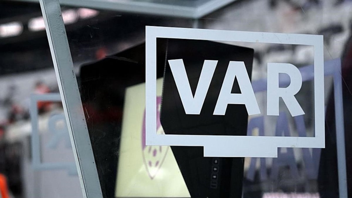 Trabzonspor-Galatasaray maçının VAR hakemi açıklandı