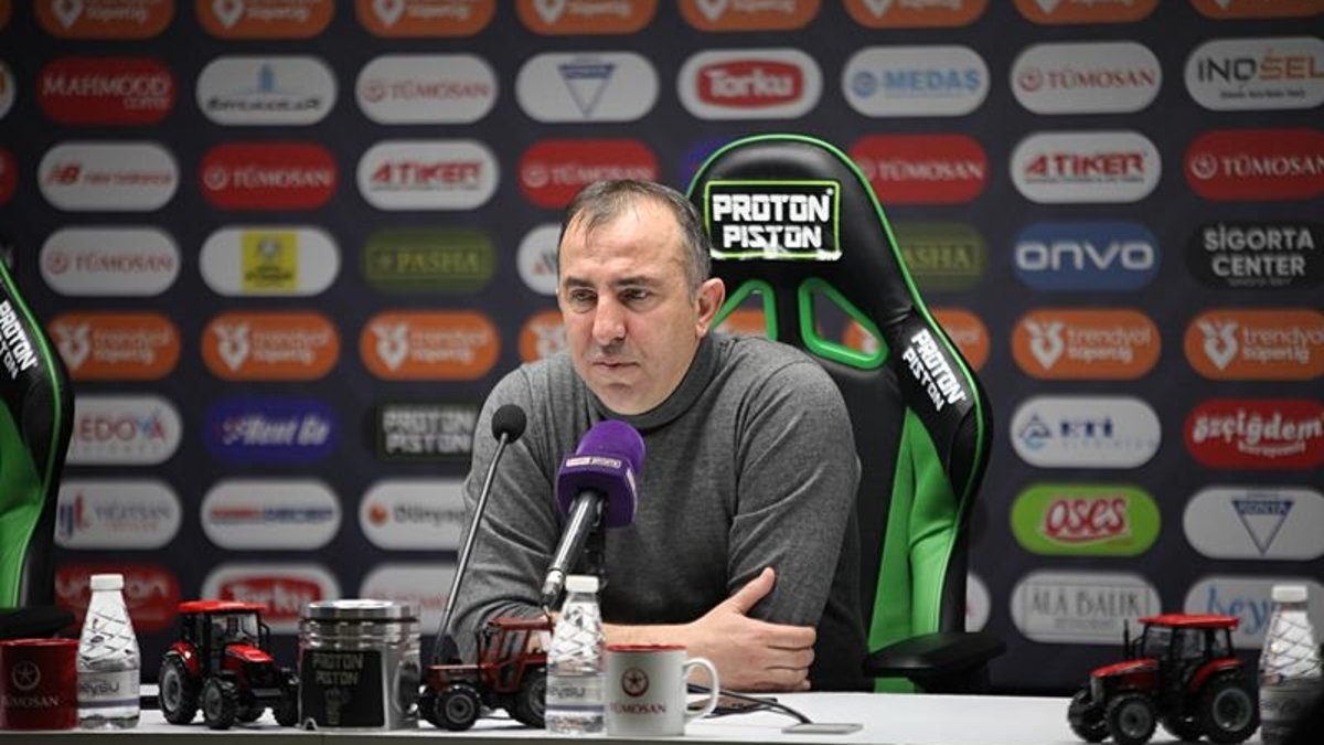 TÜMOSAN Konyaspor Teknik Direktörü Recep Uçar: 13 haftadır buradayım, taraftarımıza en kötü Konyaspor'u izlettirdik, olmadı TÜMOSAN Konyaspor Teknik Direktörü Recep Uçar: 13 haftadır buradayım, taraftarımıza en kötü Konyaspor'u izlettirdik, olmadı