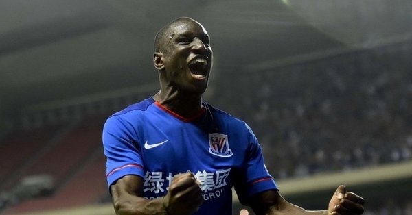 Fenerbahce De Demba Ba Surprizi Son Dakika Fenerbahce Haberleri Fotograflari Fotomac
